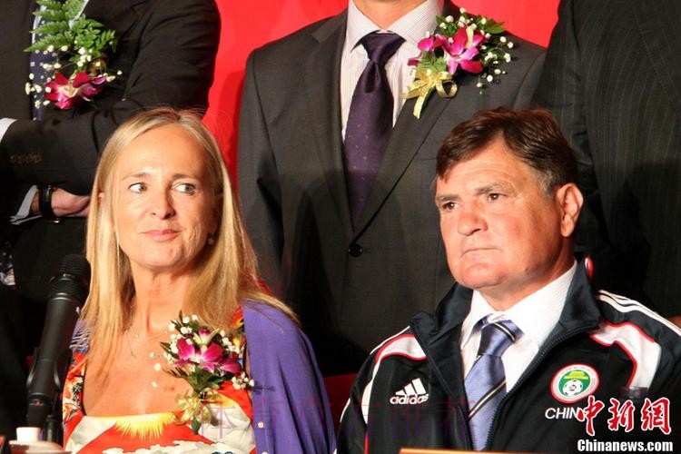 中国足协宣布与卡马乔就终止合作达成共识